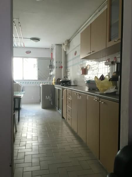 459 Tampines Street 42 photo 2