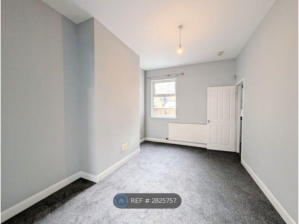 Additional image 10 of 3 bed terraced house to rentMontague St, Cleethorpes DN35