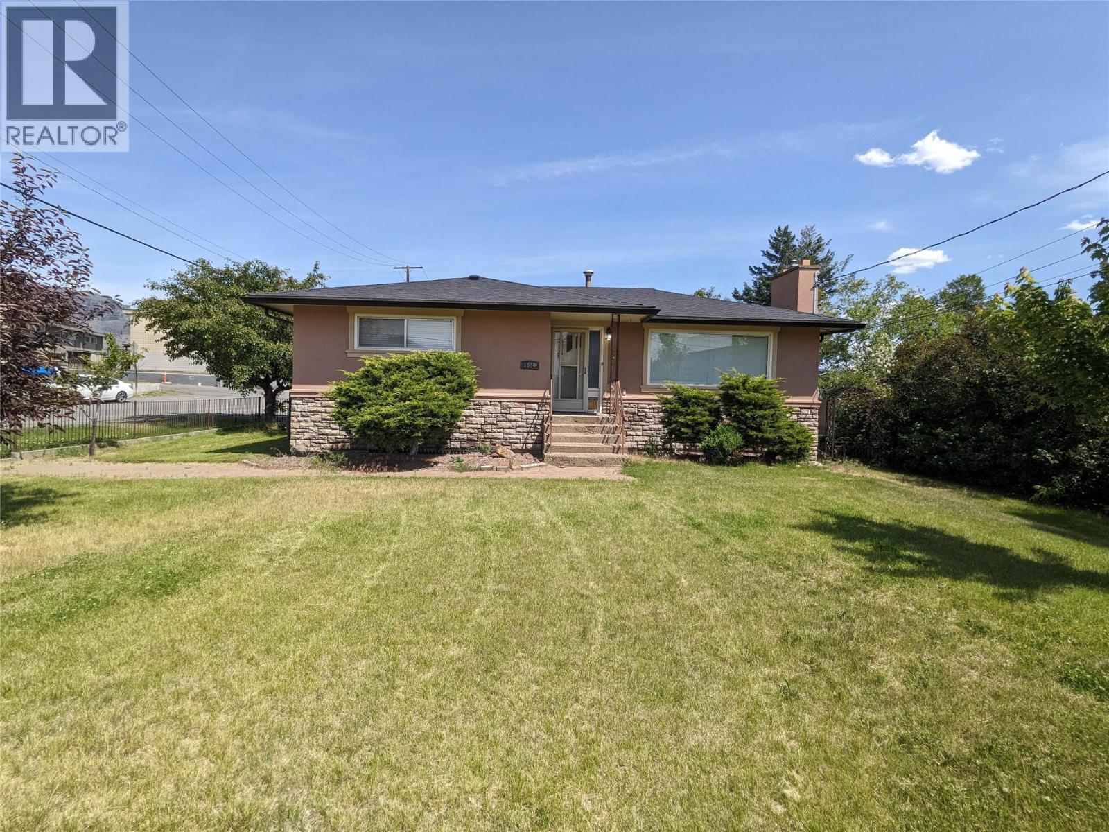 1020 13th Street, Kamloops, BC, V2B3C9