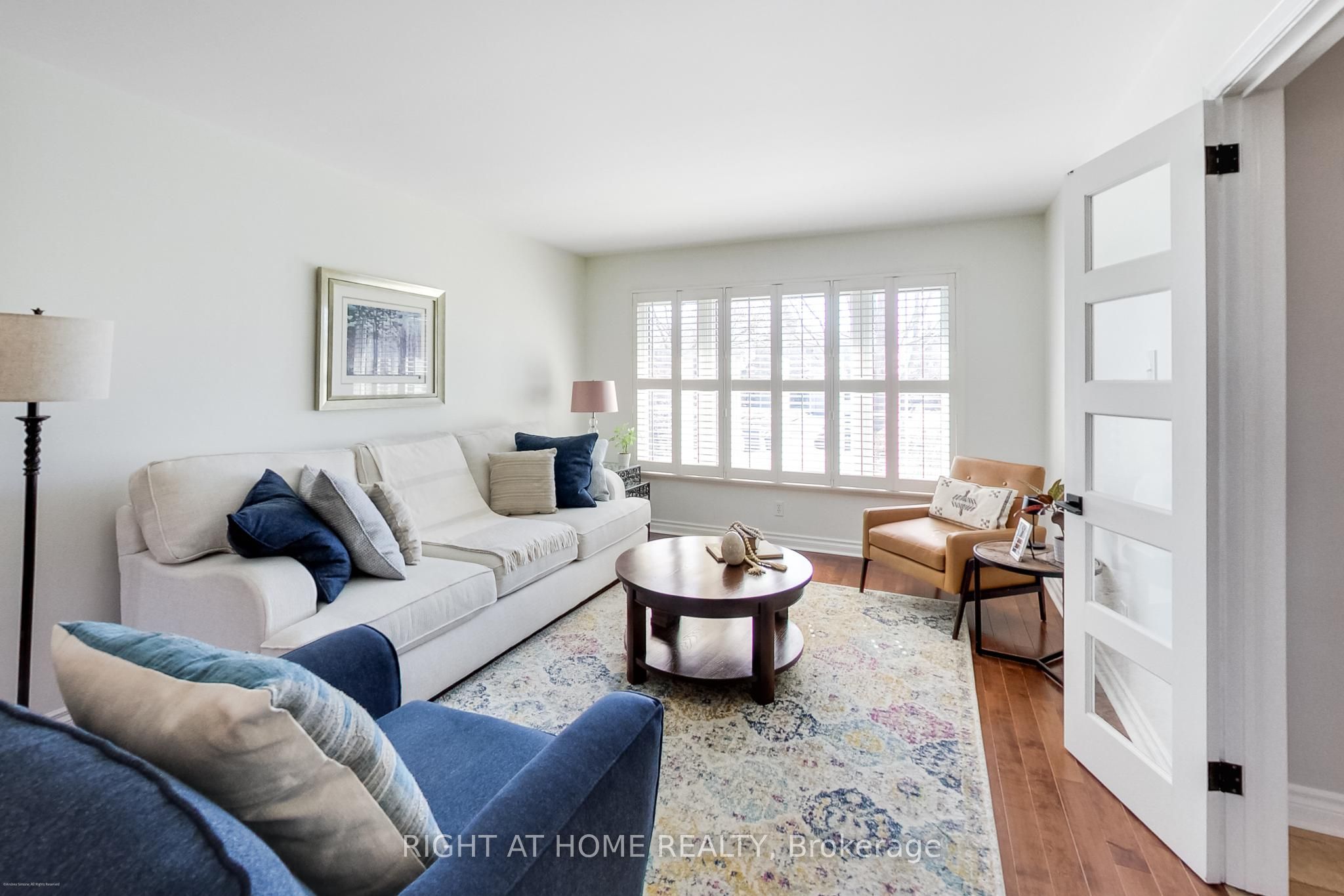 885 Dales Avenue, Newmarket, ON, L3Y 5Z6