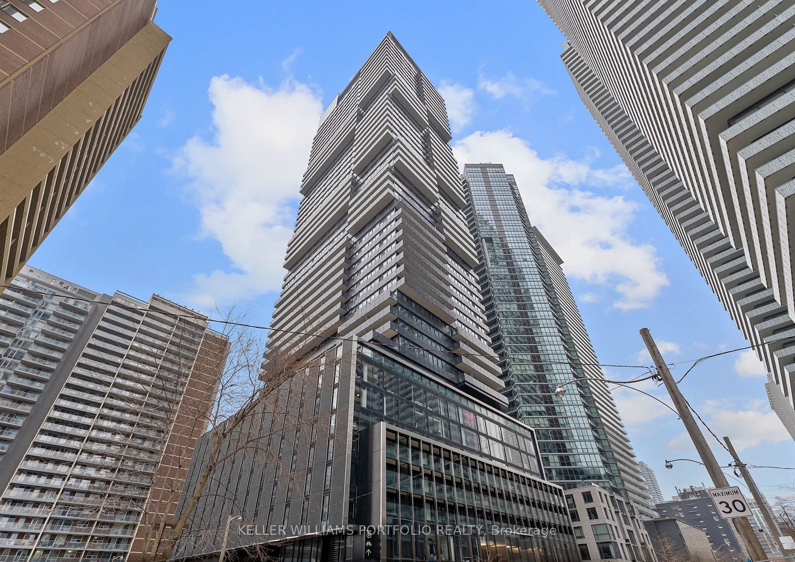3011-55 Charles Street E, Toronto, ON, M4Y 0J1