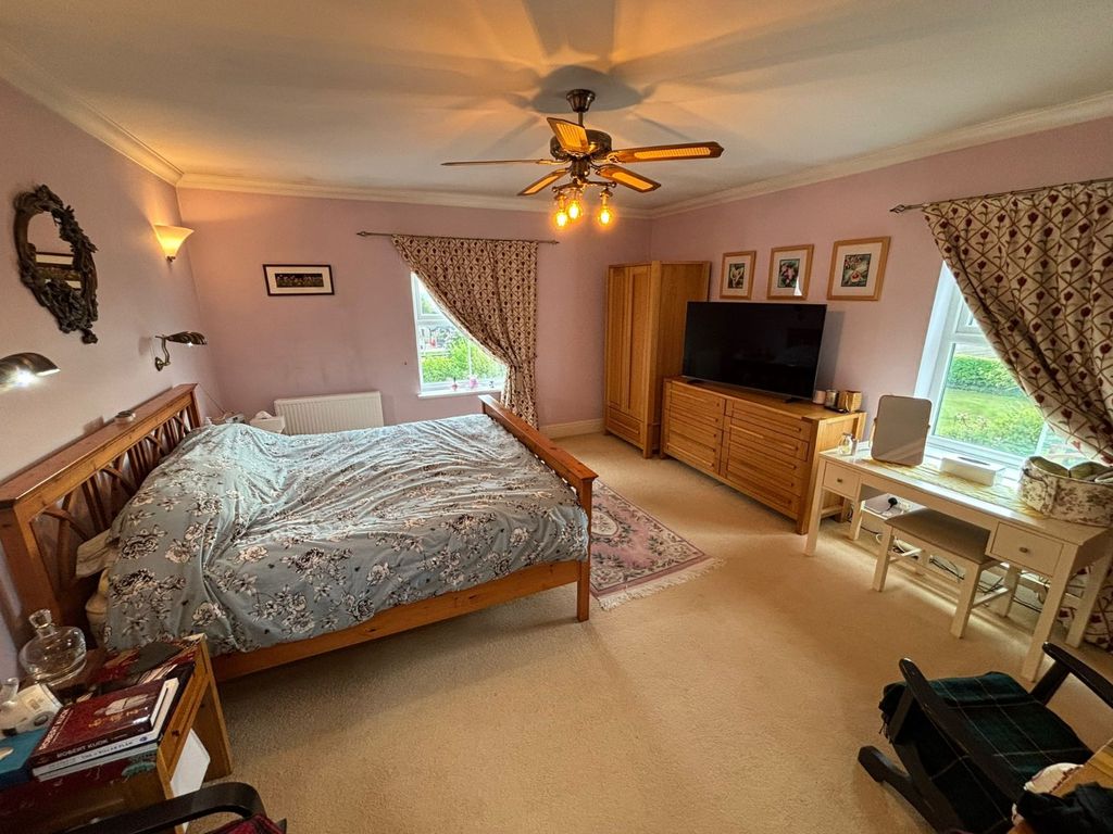 Additional image 13 of 4 bed detached house to rentCastle Road, Cottingham, East Yorkshire HU16