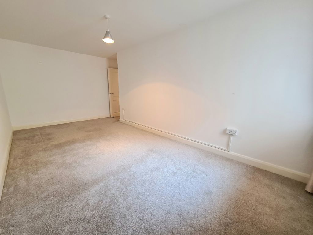 Additional image 9 of 2 bed flat to rentWaters Edge, Bristol BS20