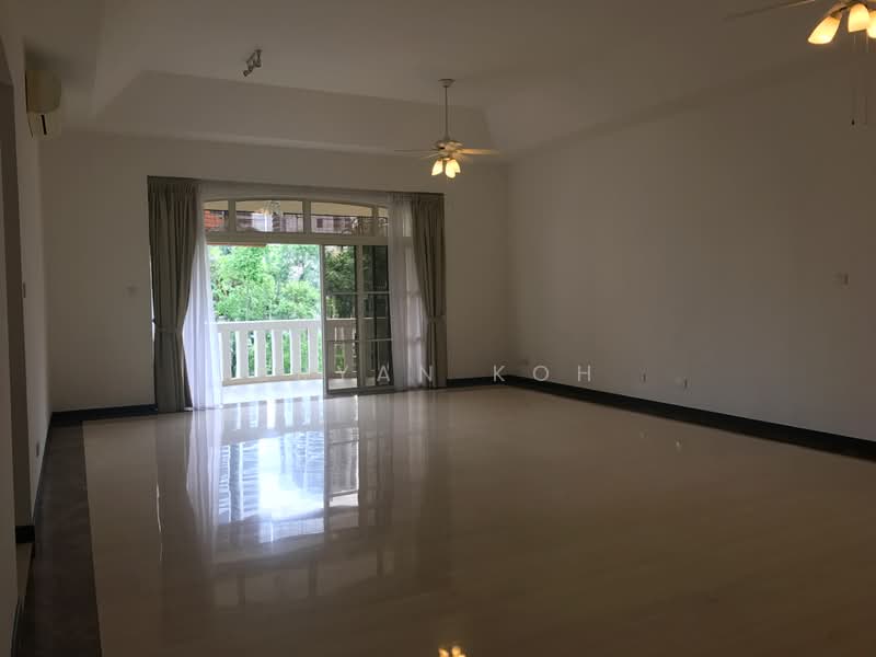 70 Farrer Road photo 2