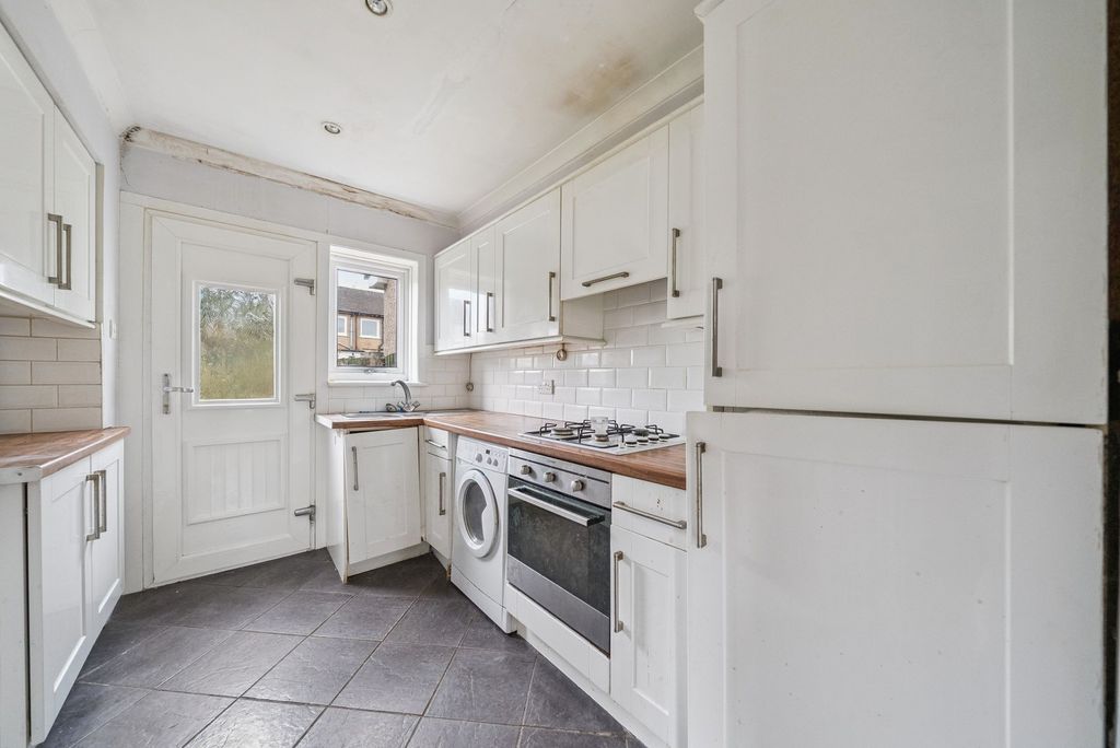 Additional image 4 of 2 bed terraced house for sale38 Lawrence Avenue, Helensburgh G84