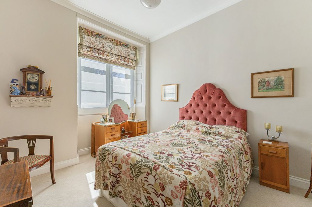 Additional image 13 of 3 bed flat for saleSherborne, Cheltenham, Gloucestershire GL54