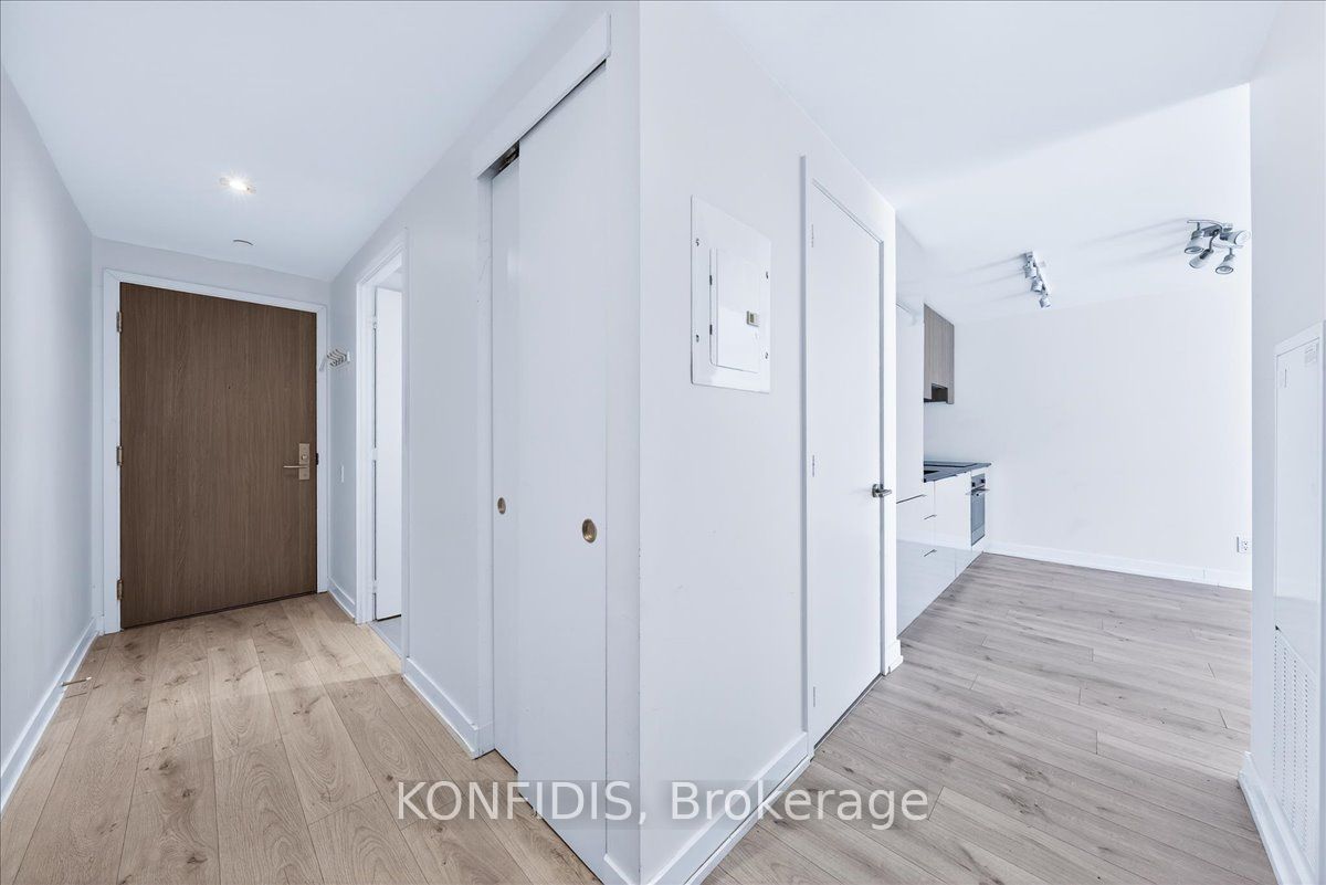 Additional image 5 of 732-161 Roehampton Avenue, Toronto, ON, M4P 0C8