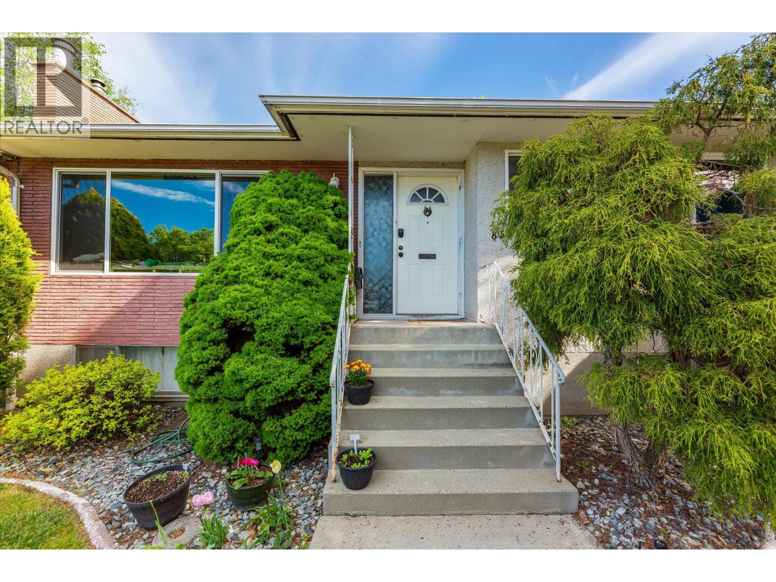 Additional image 2 of 856 Birch Avenue, Kelowna, BC, V1Y5H4