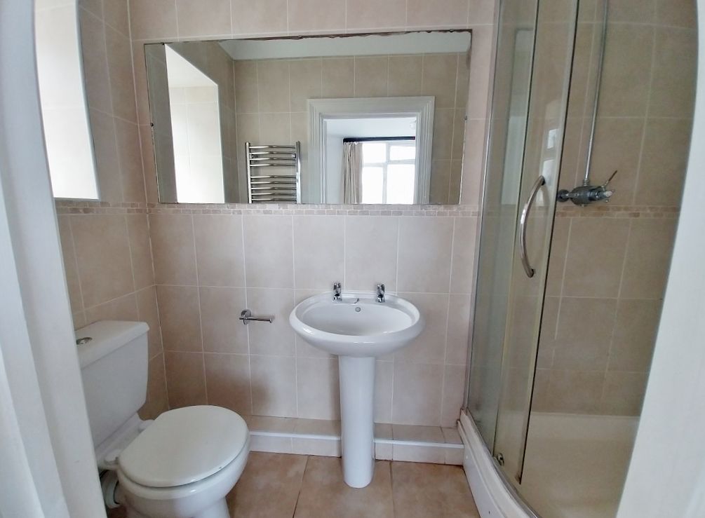 Additional image 5 of 2 bed flat for salePicton Avenue, Porthcawl CF36