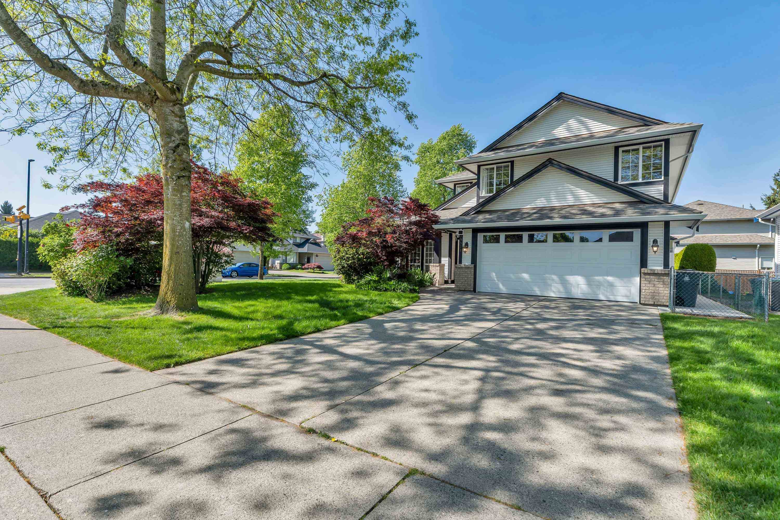 18811 65 Avenue, Surrey, BC, V3S 8V1