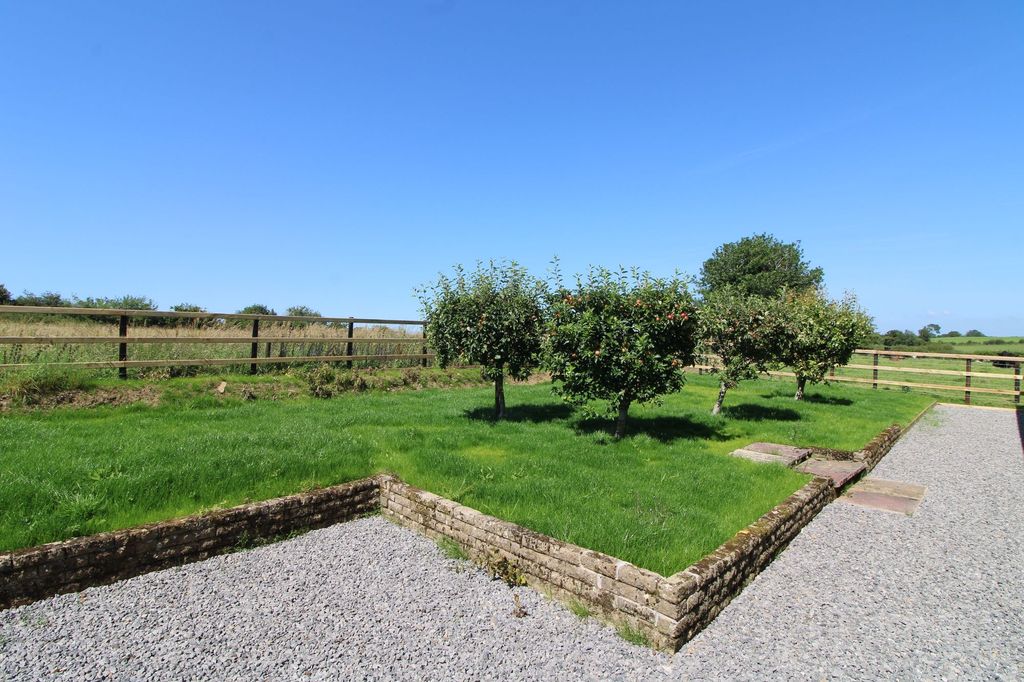 Additional image 24 of 3 bed detached bungalow to rentRoselle, Dean CA14