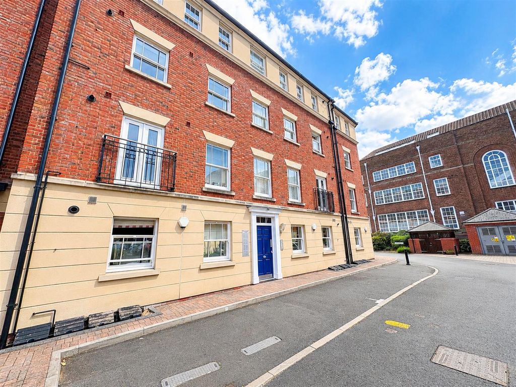 Additional image 8 of 2 bed flat for saleThe Old Meadow, Shrewsbury SY2
