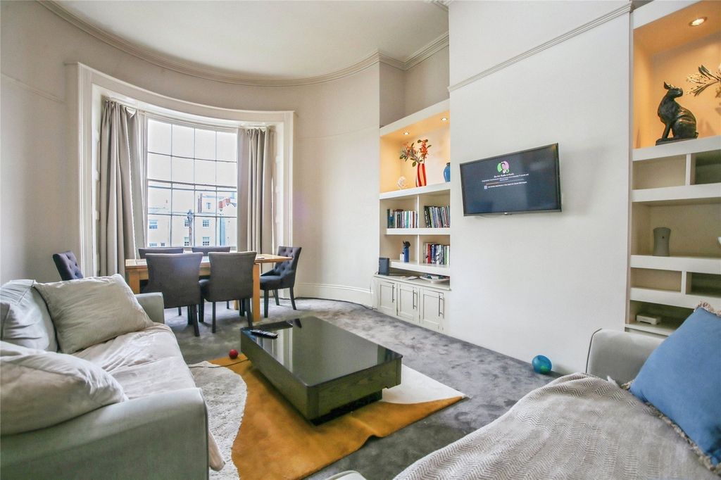 Additional image 8 of 3 bed flat to rentBerkeley Street, Cheltenham, Gloucestershire GL52
