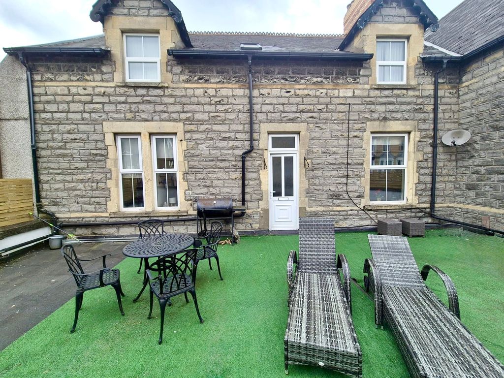 Additional image 11 of 3 bed flat to rentBradenham Place, Penarth CF64