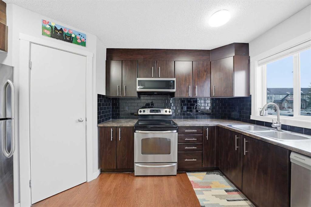 Additional image 6 of 1103-2445 Kingsland Road SE, Airdrie, AB, T4A0B6