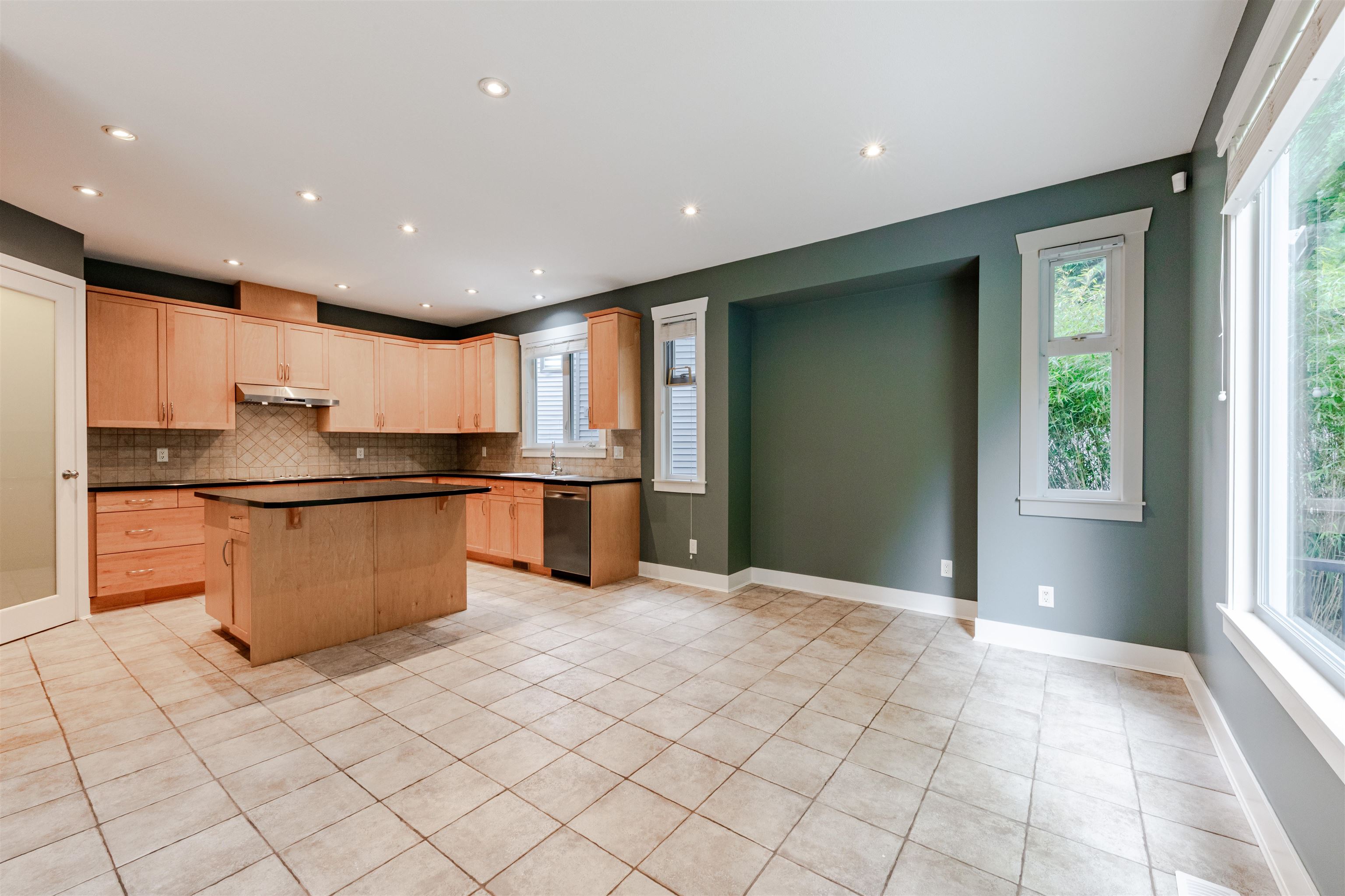 Additional image 5 of 14650 61a Avenue, Surrey, BC, V3S 6N4