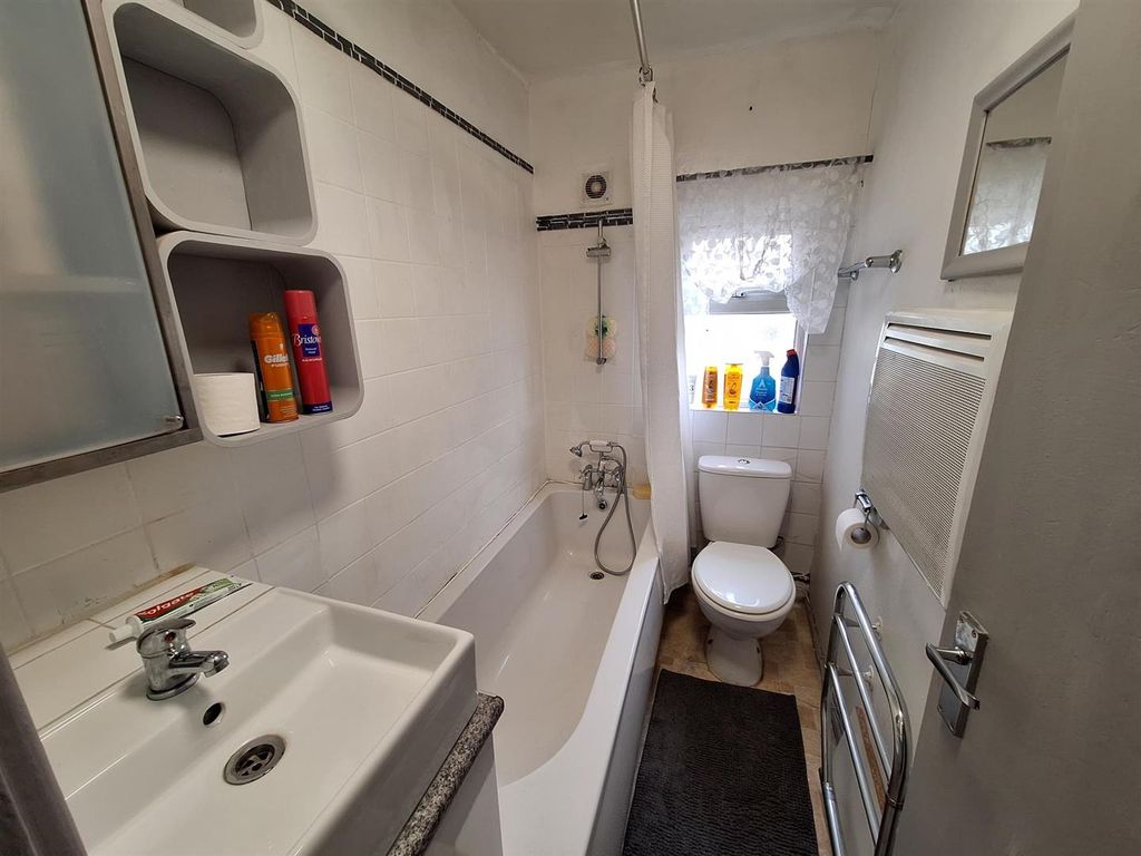 Additional image 6 of 1 bed flat to rentLincoln Road, Peterborough PE1