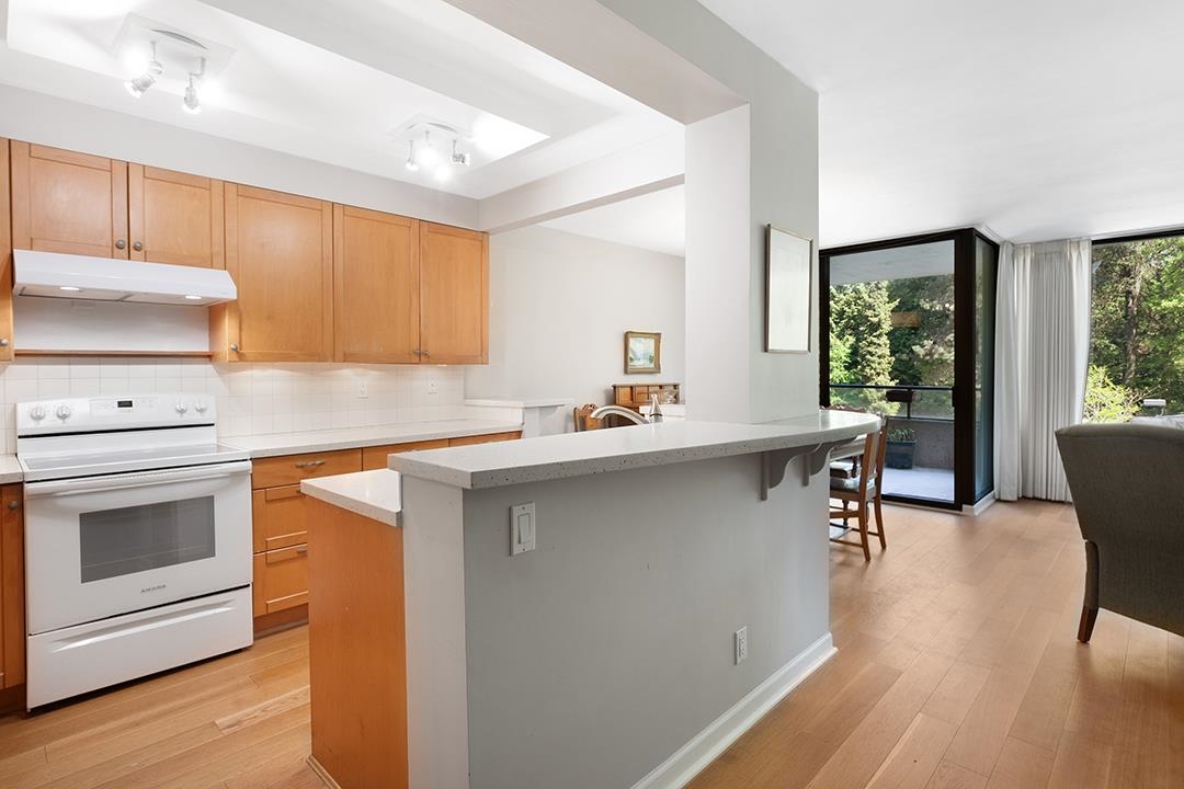 Additional image 2 of 309-4101 Yew Street, Vancouver, BC, V6L 3B7