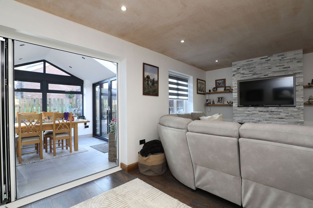Additional image 10 of 3 bed detached house for saleLlys Pentre, Broadlands, Bridgend, Bridgend County CF31