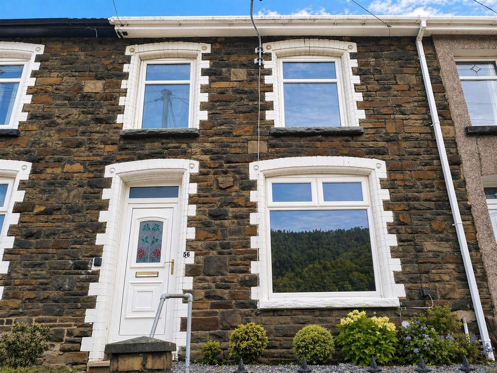 3 bed terraced house to rentNewport Road, Cwmcarn, Newport NP11