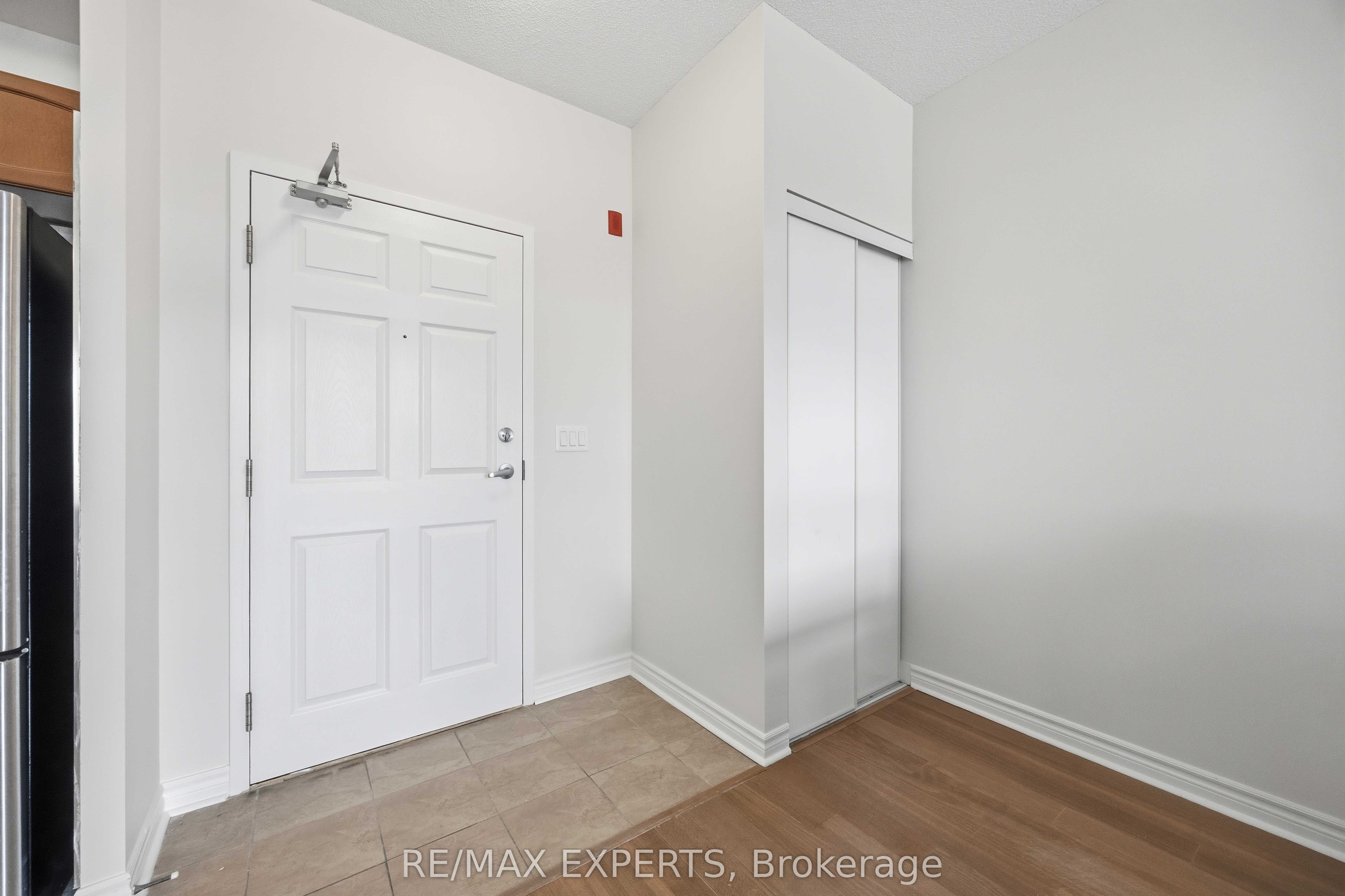 Additional image 6 of 207-15450 Yonge Street S, Aurora, ON, L4G 0K1