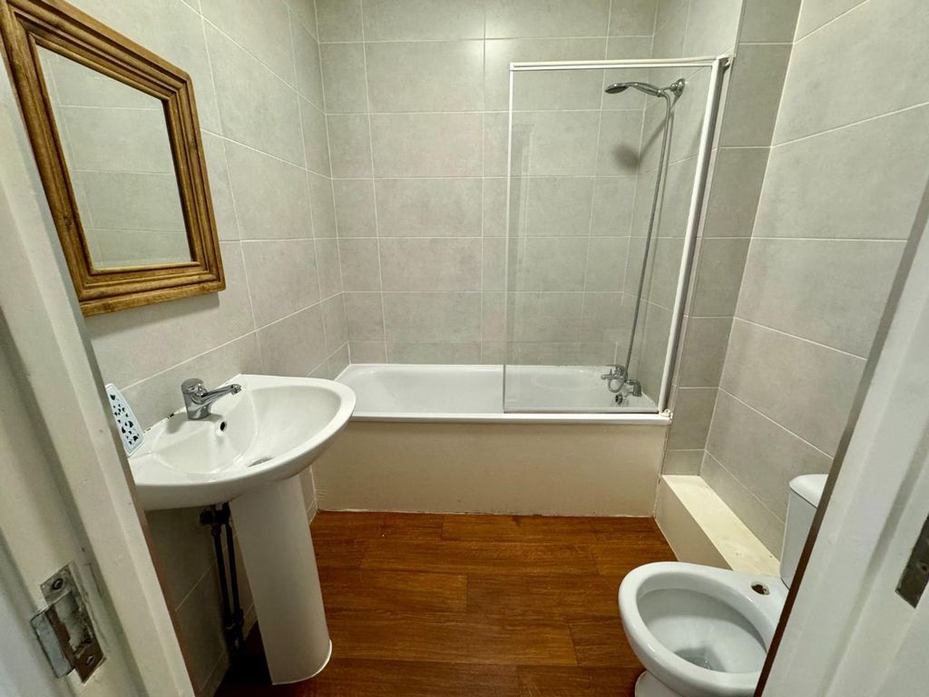 Additional image 6 of 1 bed flat to rentFirs Parade, Matlock DE4