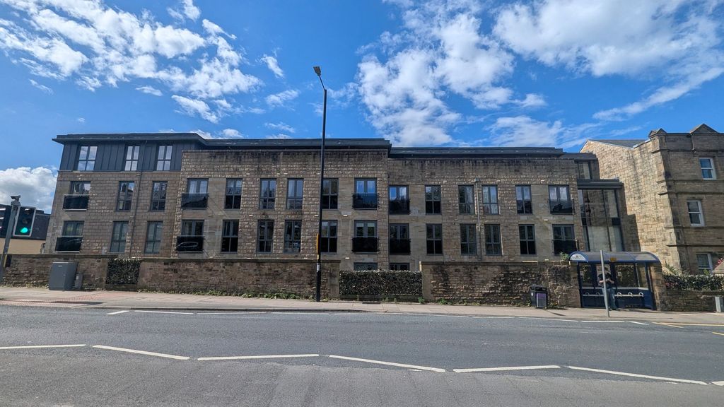2 bed flat to rentGreaves Road, Williamson Court LA1