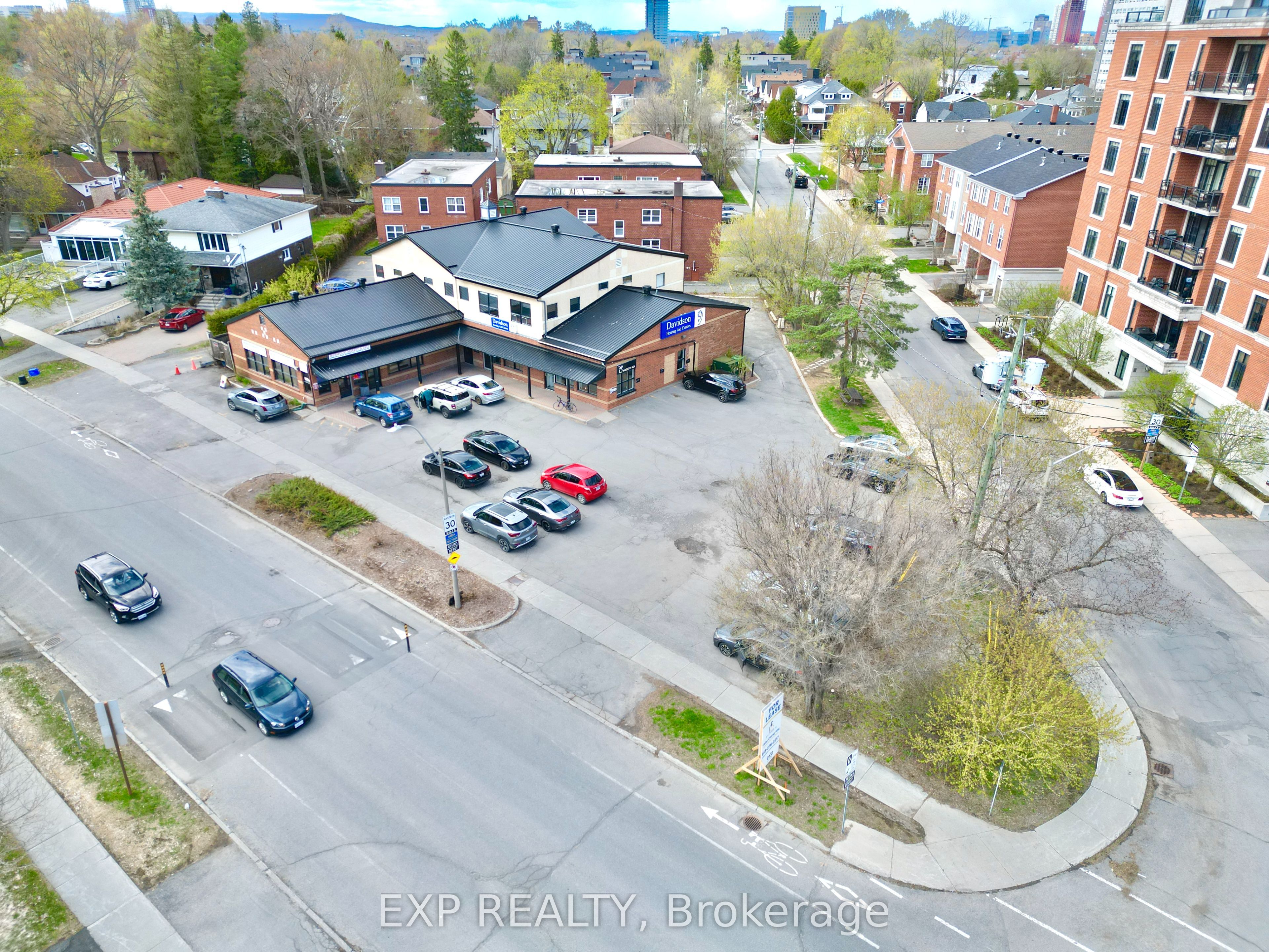 207-111 Sherwood Drive, Ottawa, ON, K1Y 3V1