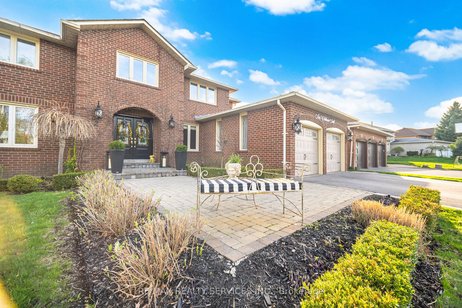 2 Whitmore Court, Brampton, ON, L6Z 2A5 photo 3