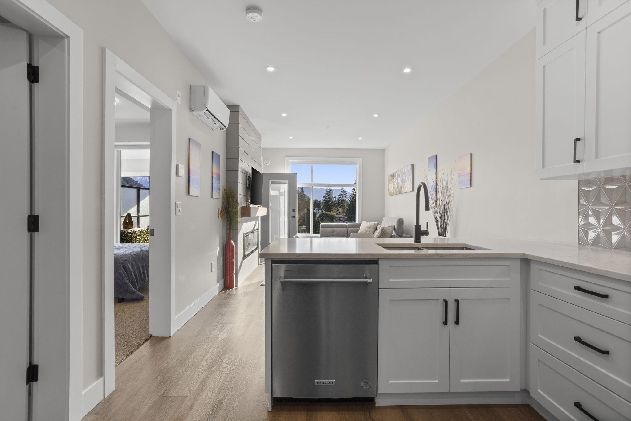 Additional image 6 of 307-470 Esplanade Avenue, Harrison Hot Springs, BC, V0M 1K0