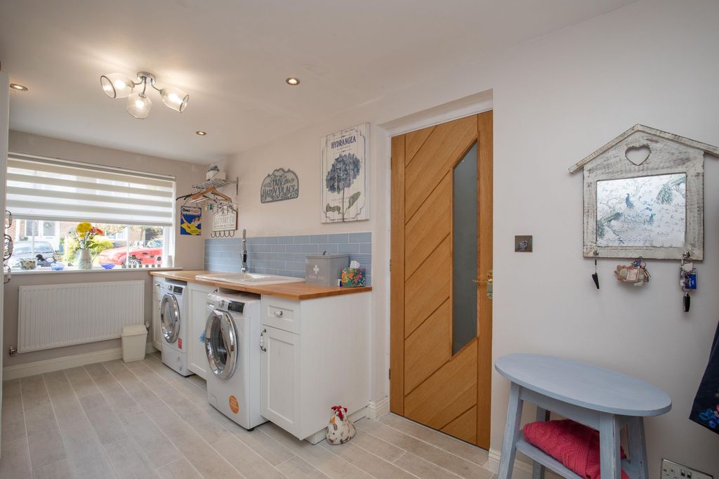 Additional image 10 of 3 bed detached house for saleAfal Sur, Barry CF63