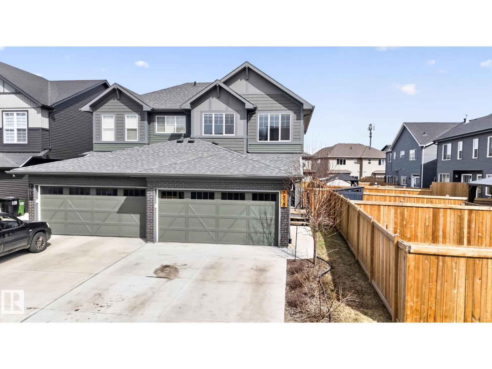 7515 Elmer Bend NW, Edmonton, AB, T6M1K2