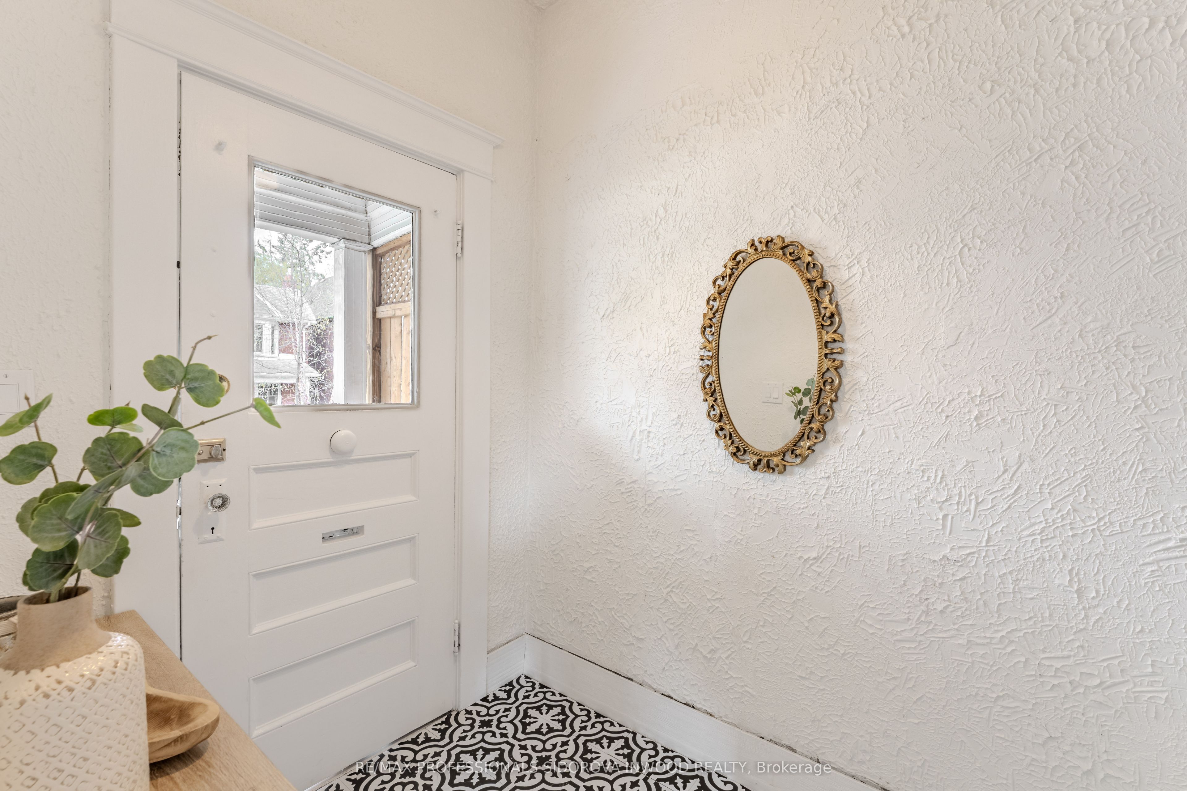 Additional image 4 of 489 Durie Street, Toronto, ON, M6S 3G8