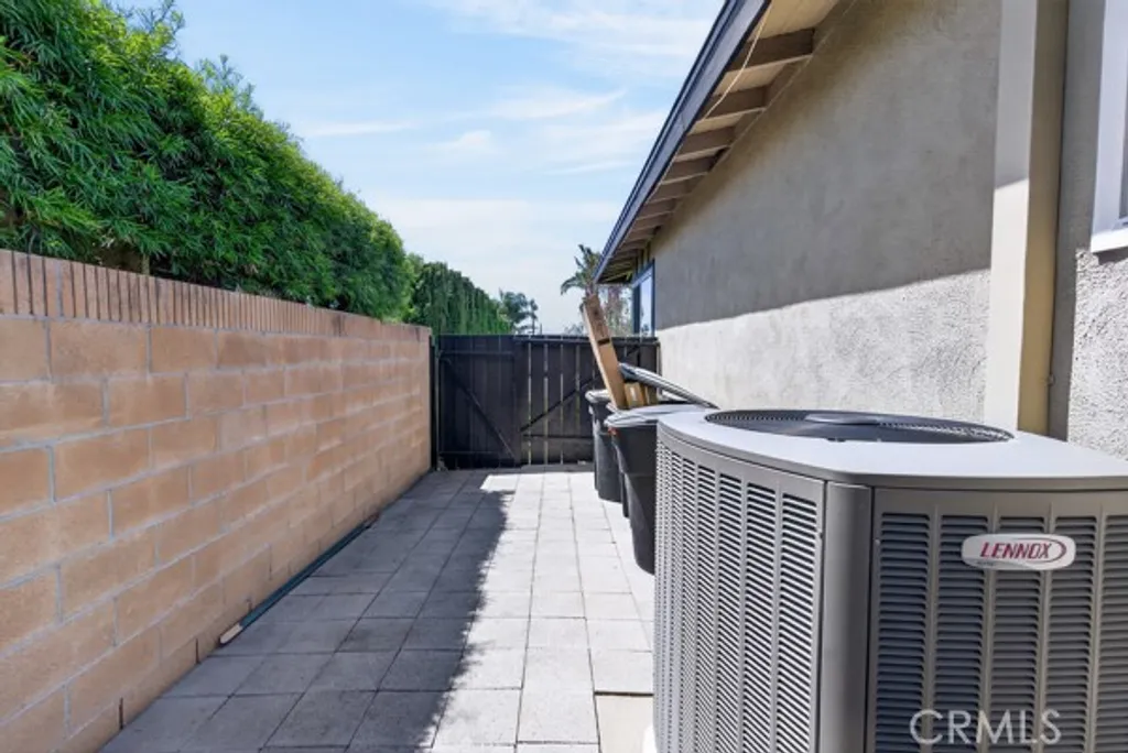 Additional image 37 of 2077 N Mori Ln, Orange, CA 92867