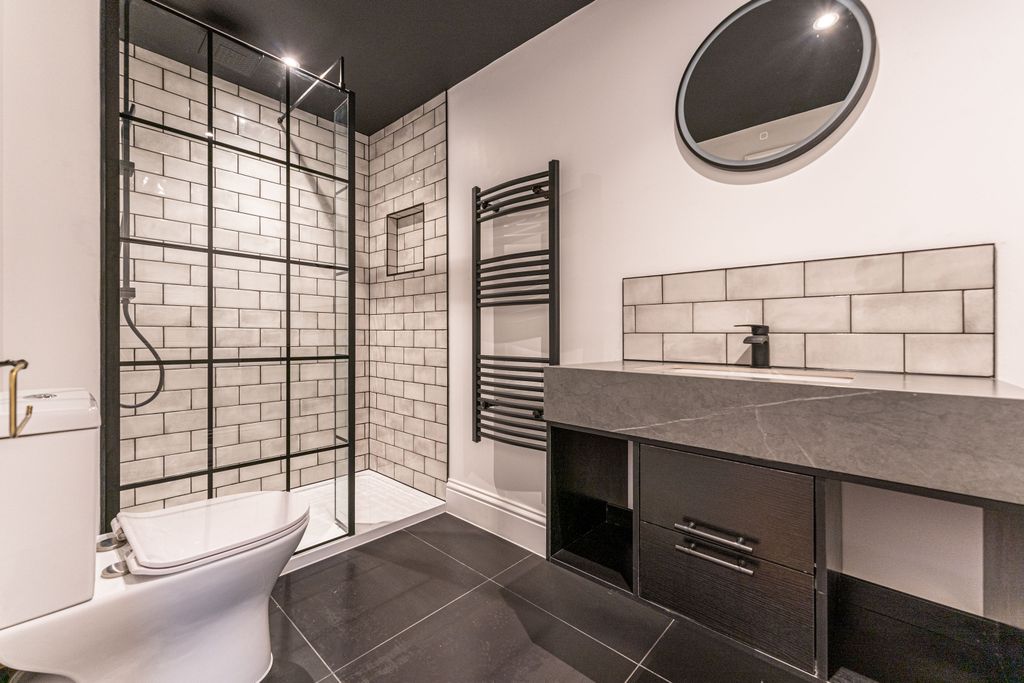 Additional image 5 of 1 bed flat to rentCambray Place, Cheltenham GL50
