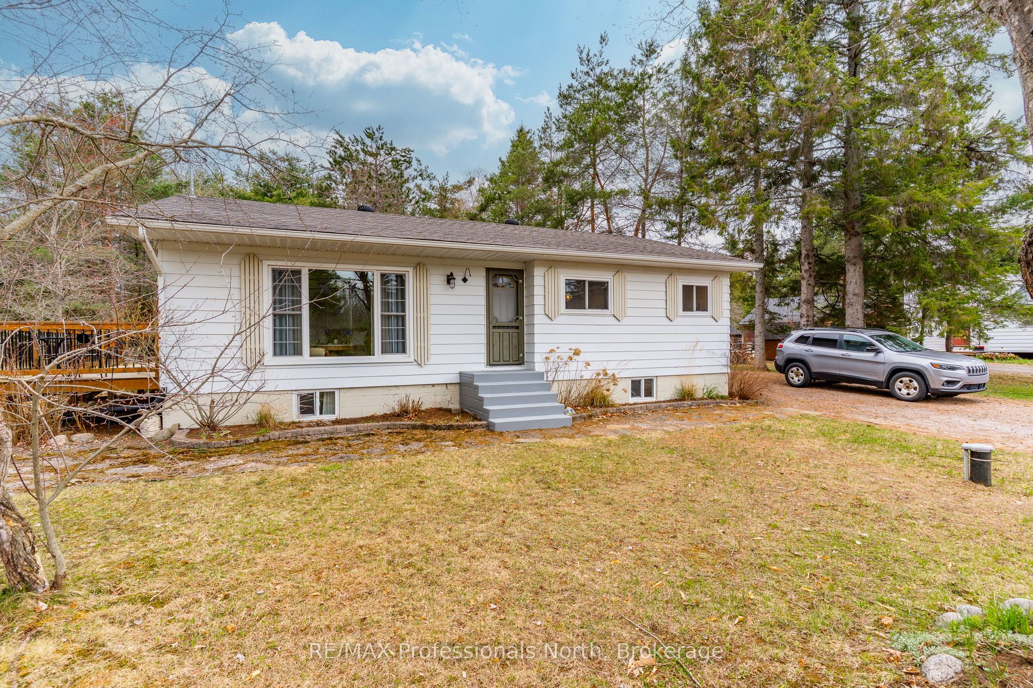 Additional image 3 of 2195 Loop Road, Highlands East, ON, K0L 3C0