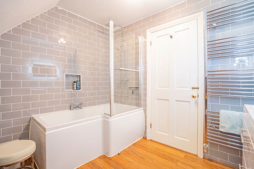 Additional image 19 of 3 bed flat for saleWest Malvern Road, Malvern, Worcestershire WR14