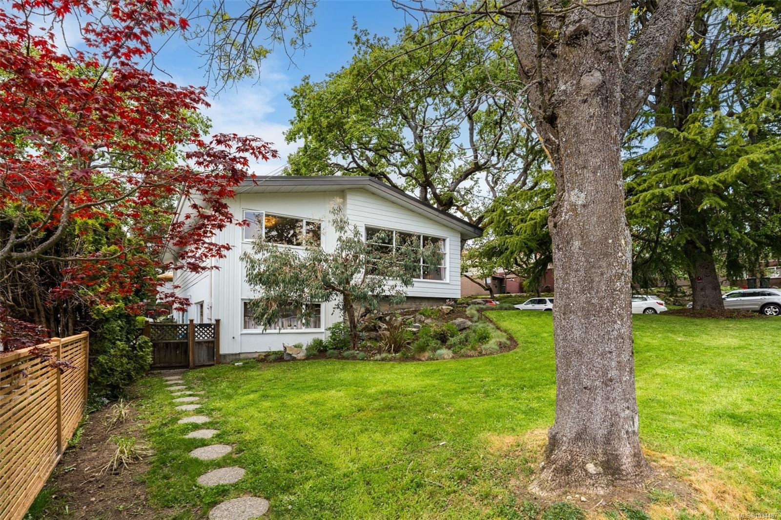 Additional image 6 of 1195 Kings Road, Victoria, BC, V8T 1X6