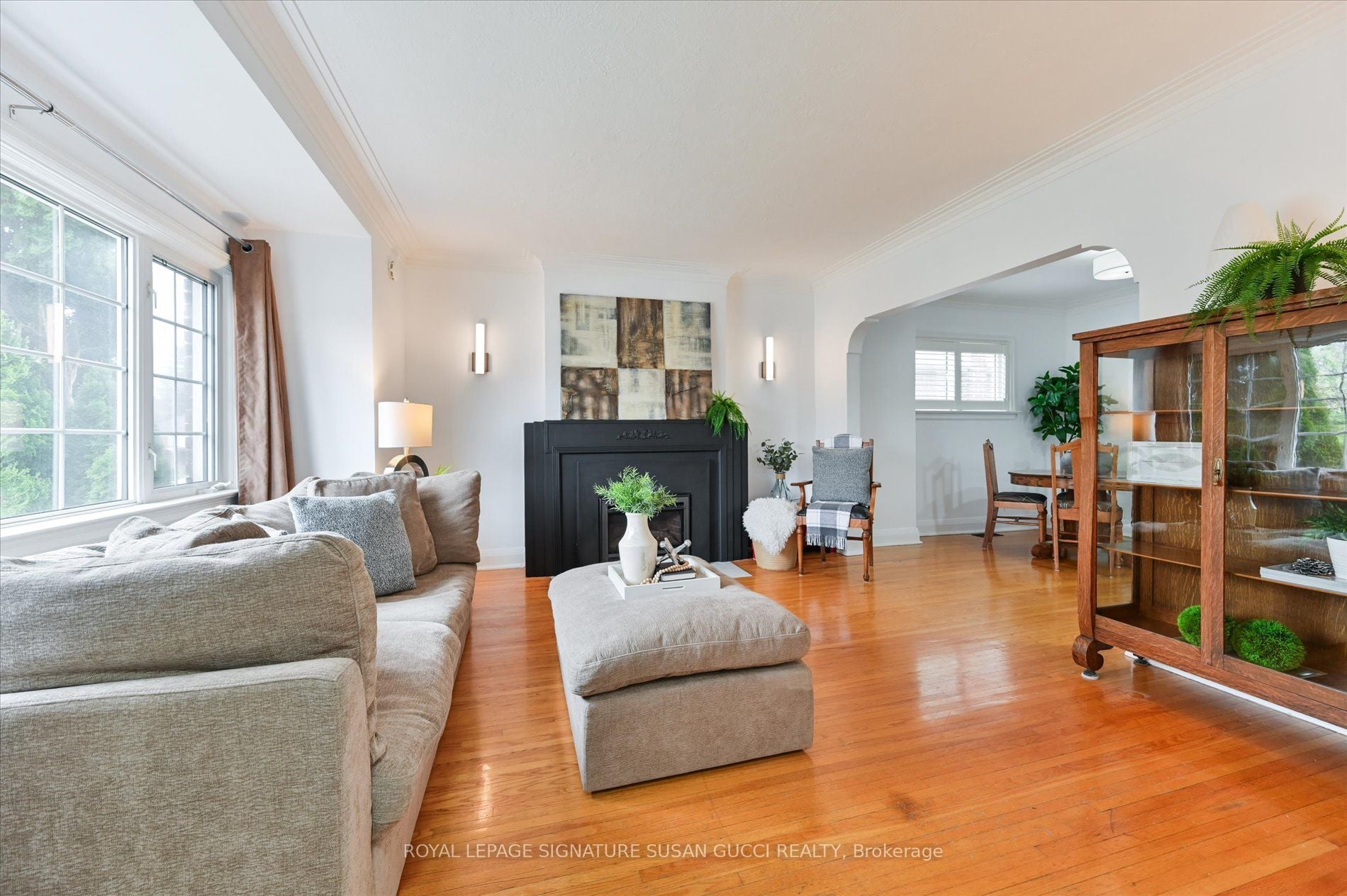 Additional image 5 of 218 Glenwood Crescent, Toronto, ON, M4B 1K4