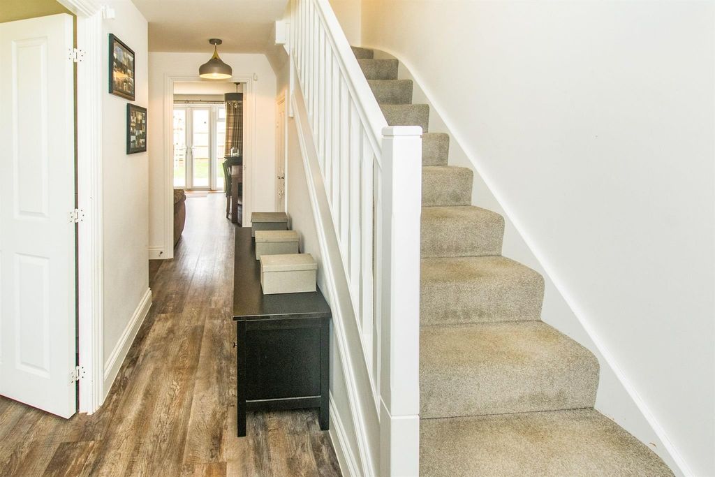 Additional image 5 of 4 bed town house to rentLangton Walk, Stamford PE9