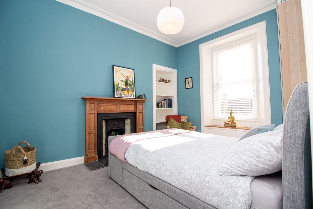 2 bed flat to rentMarket Street, Musselburgh, East Lothian EH21