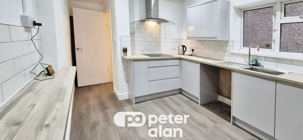 Additional image 7 of 3 bed property to rentPenrhiwtyn Street, Neath SA11