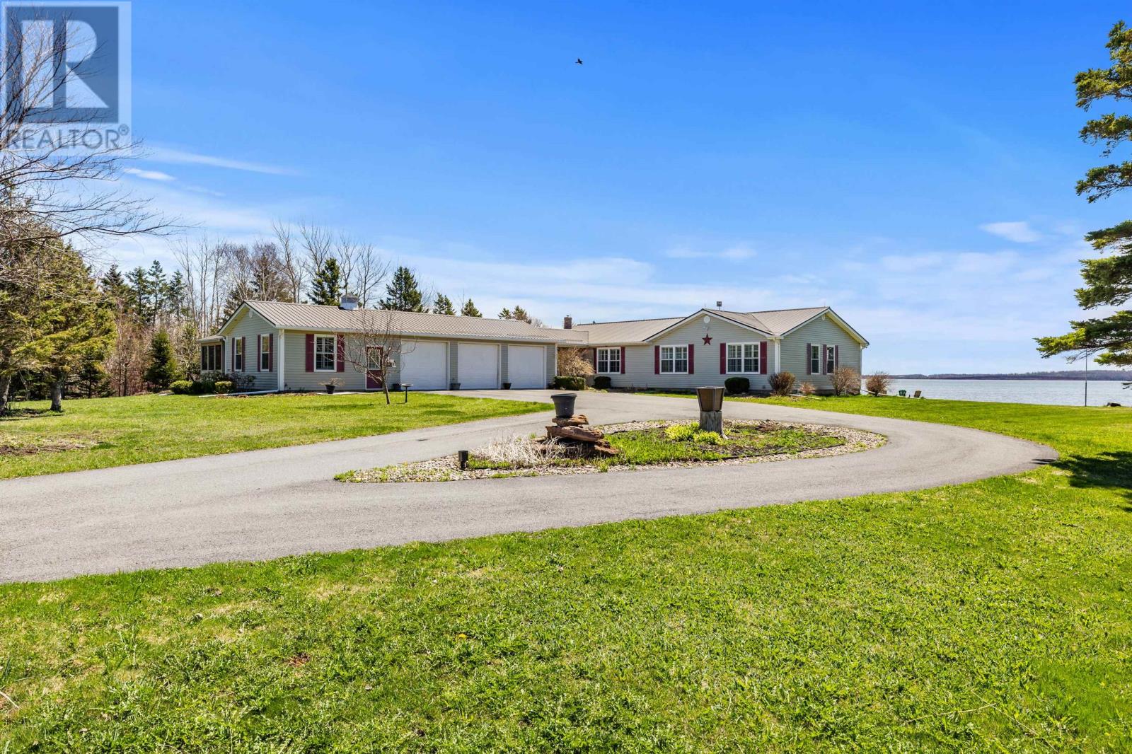 1111 Mcinnis Point Road