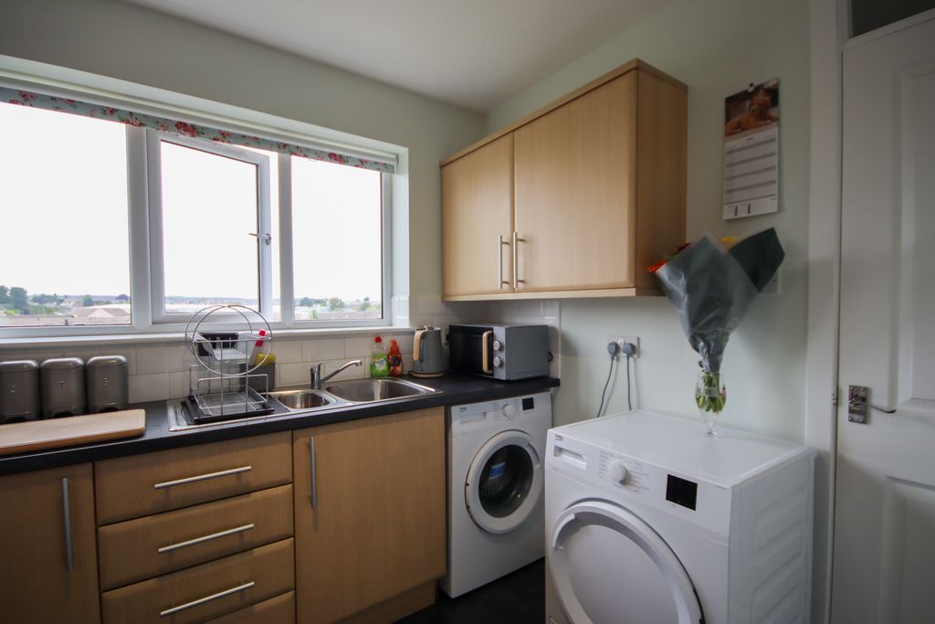Additional image 5 of 2 bed flat to rentBailies Drive, Elgin, Moray IV30