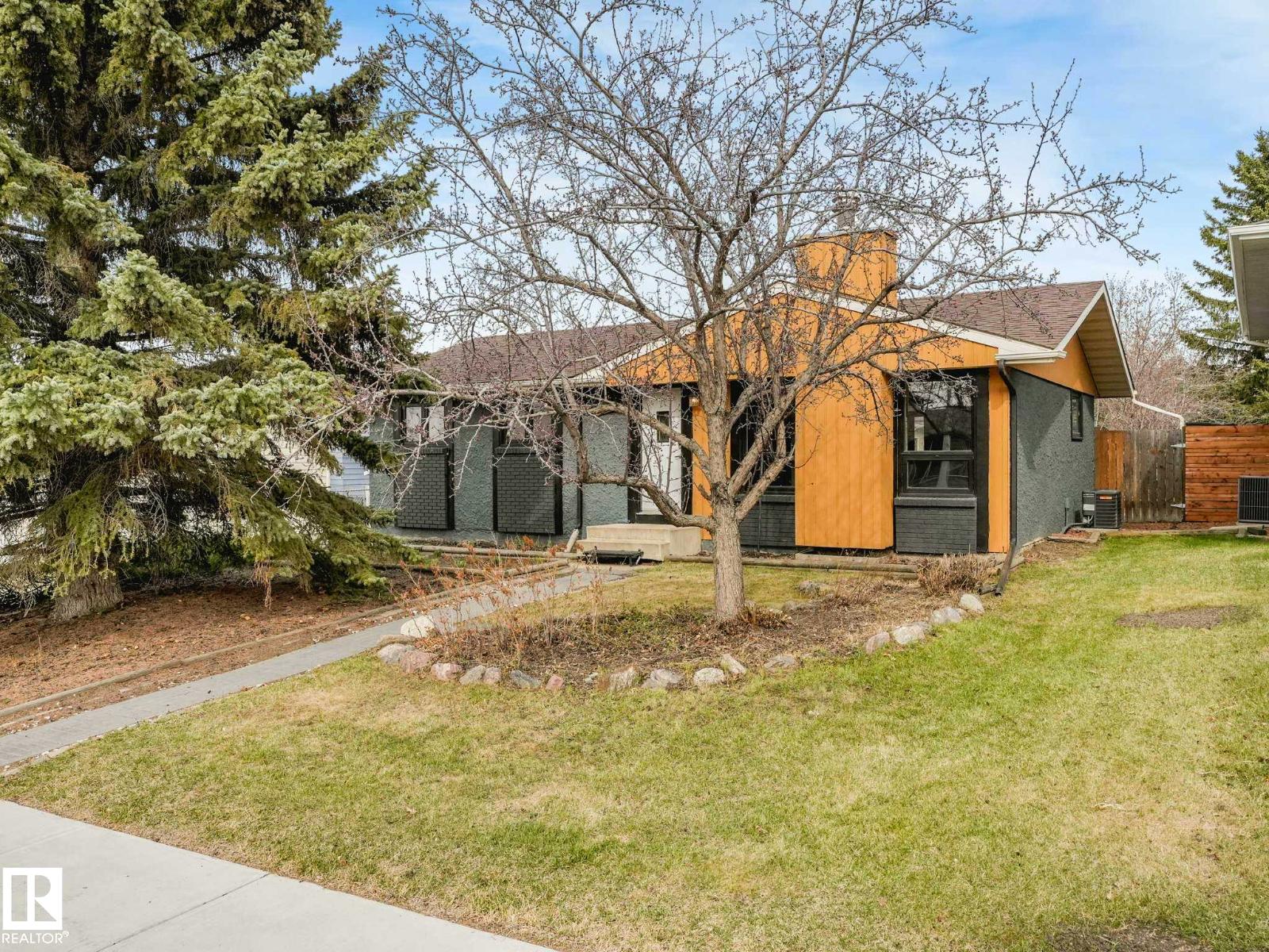 37 Woodstock Drive, Sherwood Park, AB, T8A4C4