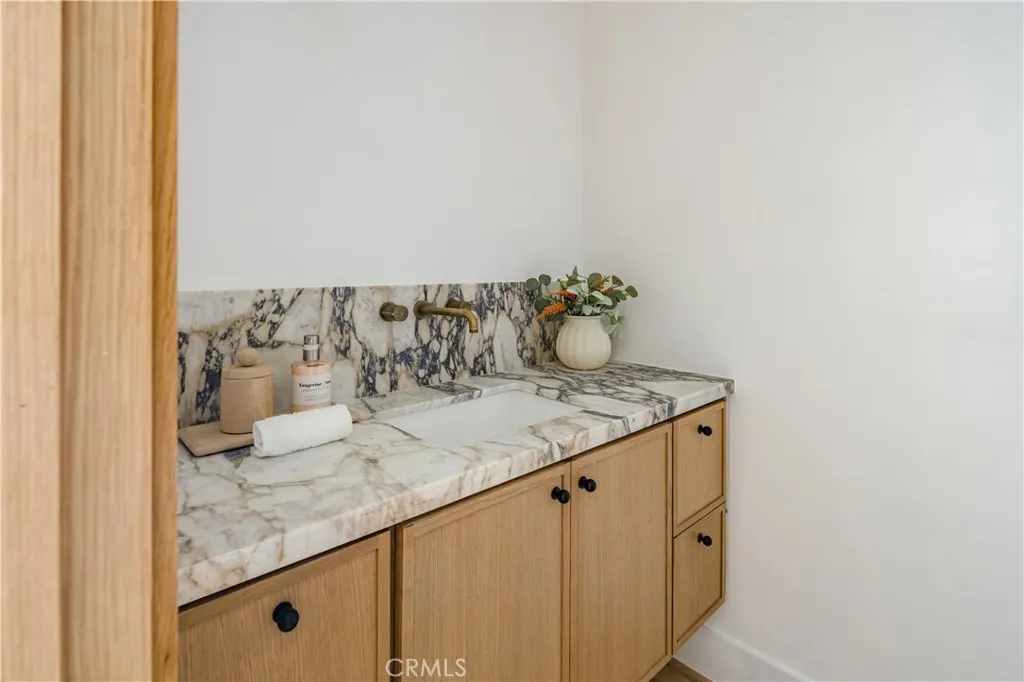 Additional image 35 of 5873 Fairhaven Ave, Woodland Hills, CA 91367