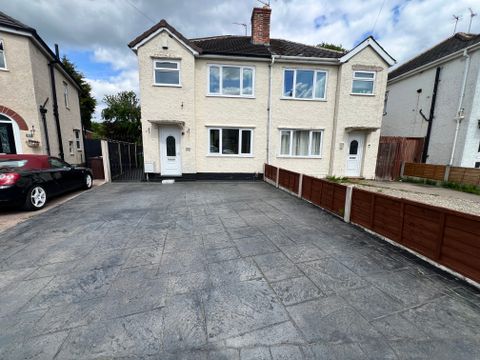 The Crescent, Wolverhampton WV6