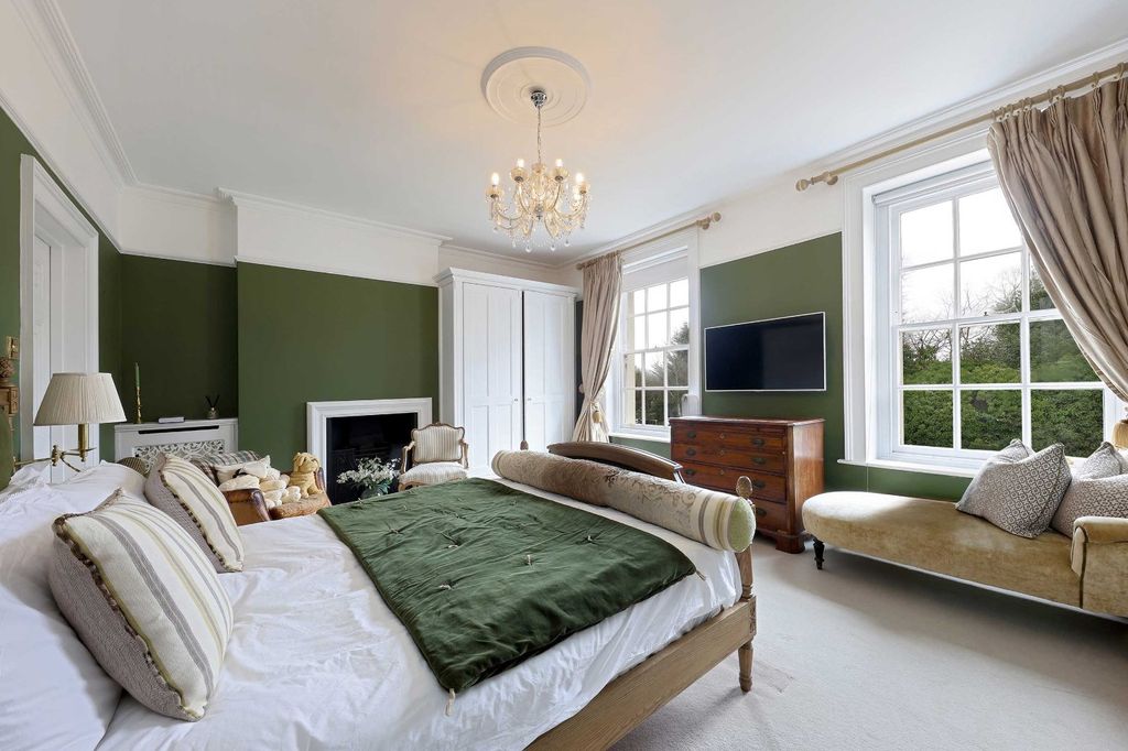 Additional image 16 of 6 bed detached house to rentChurch Road, Penn, High Wycombe HP10