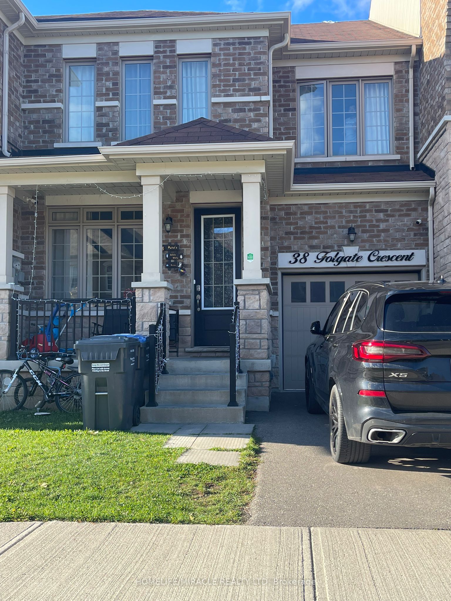 38 Folgate Crescent, Brampton, ON, L6R 4A8