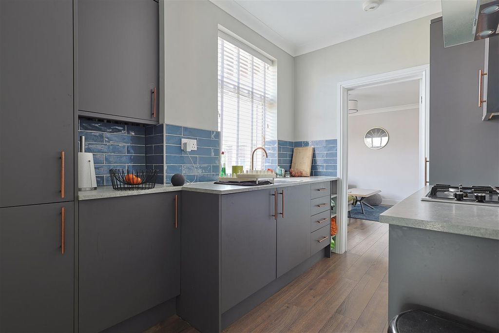 Additional image 12 of 2 bed flat for saleBenfield Road, North Heaton, Newcastle Upon Tyne NE6